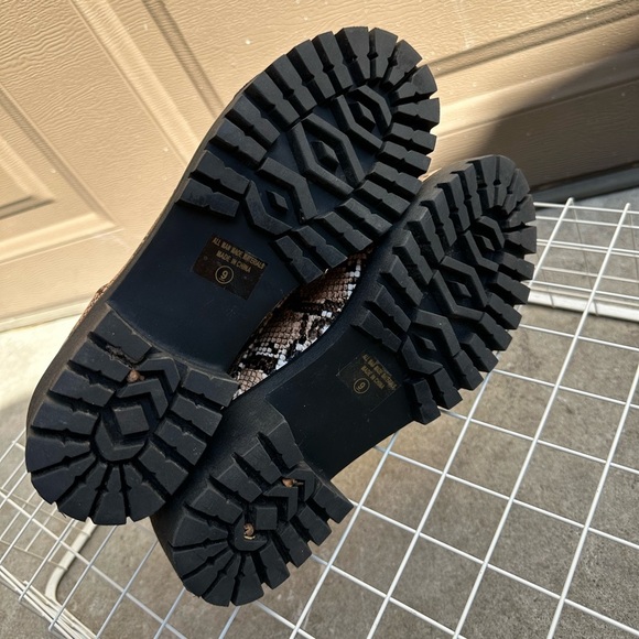 Lulu’s Combat Boots - Picture 4 of 7